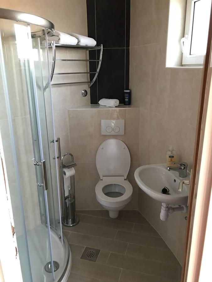 Guest House Ivo Stobrec Ngoại thất bức ảnh