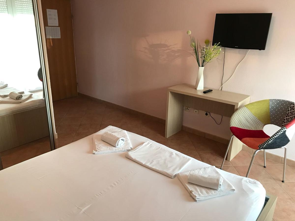 Guest House Ivo Stobrec Ngoại thất bức ảnh