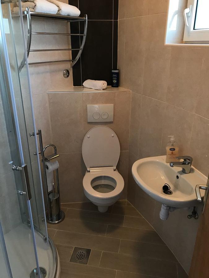Guest House Ivo Stobrec Ngoại thất bức ảnh