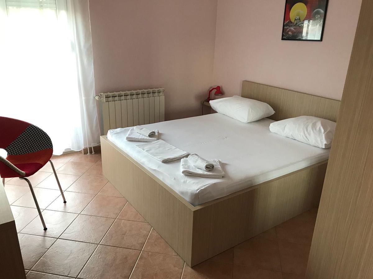 Guest House Ivo Stobrec Ngoại thất bức ảnh