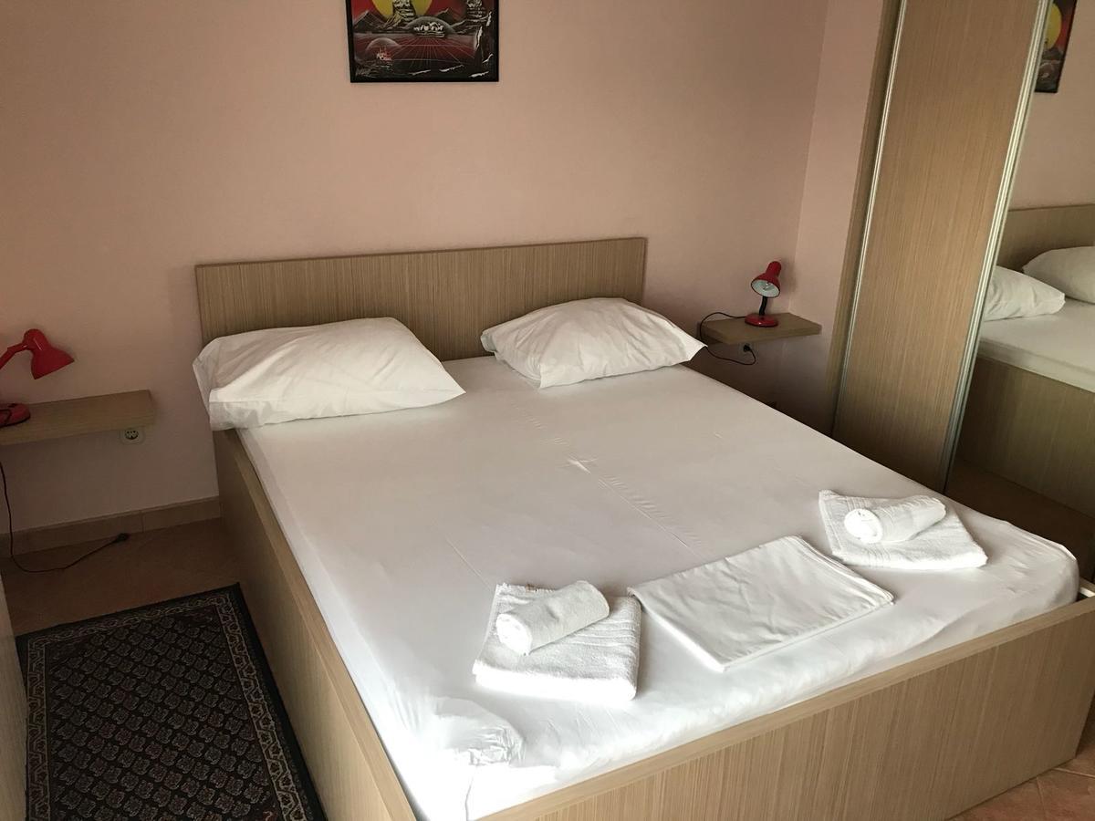 Guest House Ivo Stobrec Ngoại thất bức ảnh